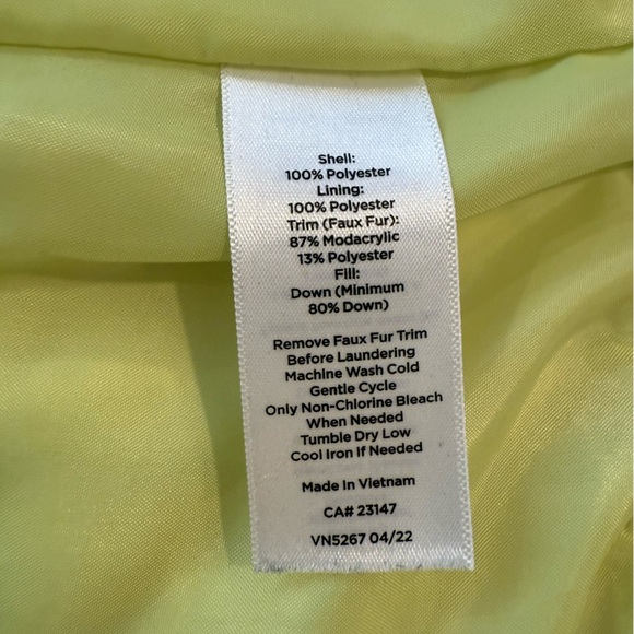 Talbots bright yellow-chartreuse women’s Puffer Vest - Size L - Picture 9 of 10
